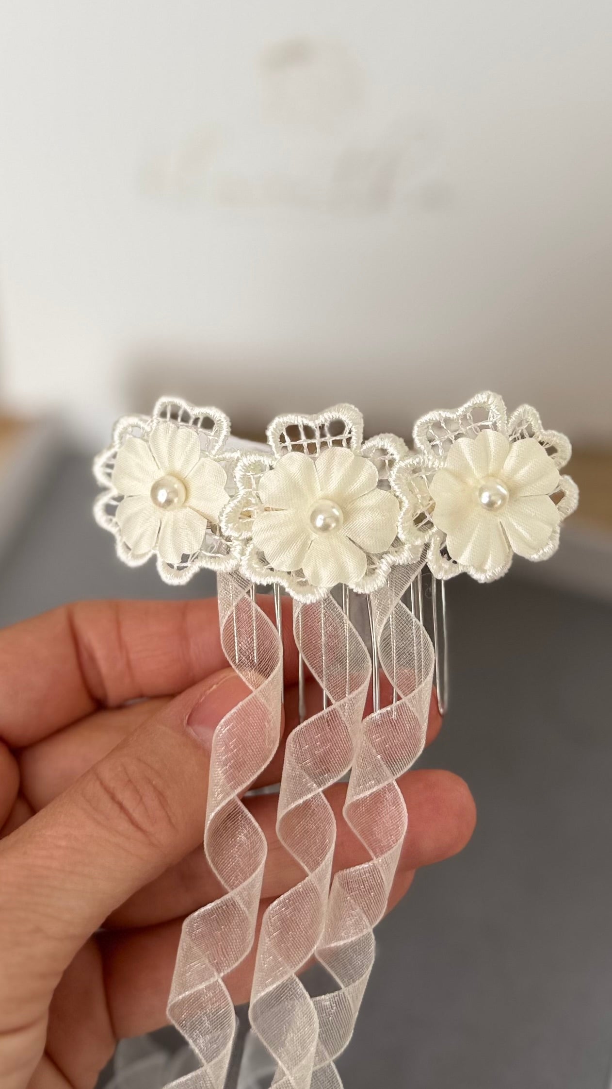 Haarschmuck Kommunion Mädchen – Weiß/Ivory | Handgefertigter Kopfschmuck Erstkommunion