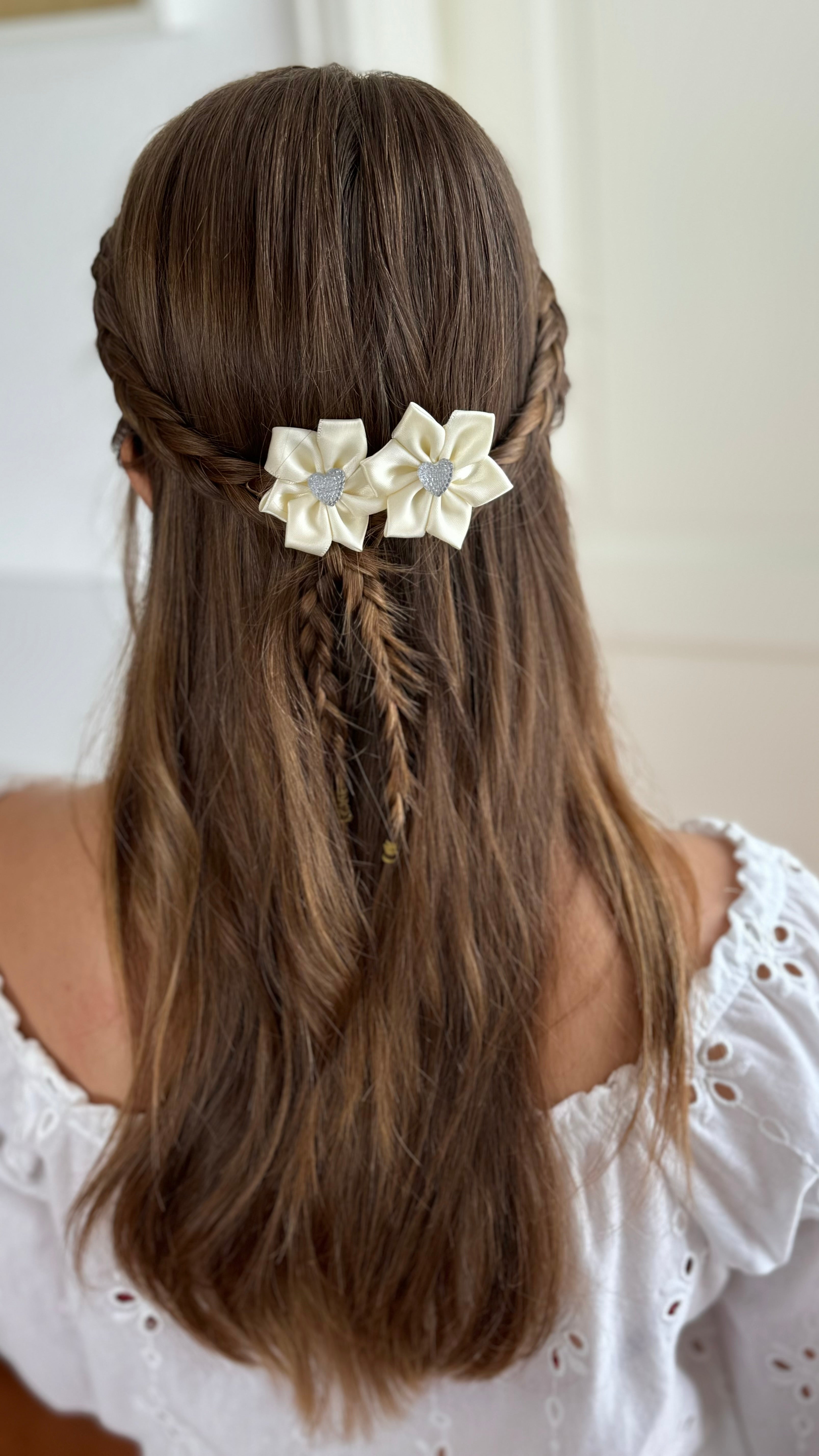 Haarschmuck Kommunion – Edle Haarklammer in Weiß oder Ivory