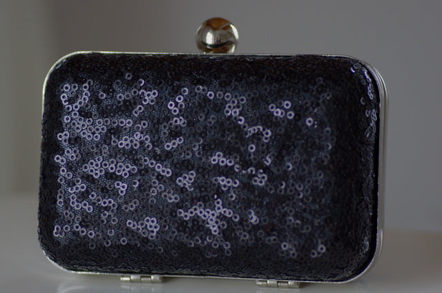 Silber Pailletten Clutch – Elegante Abendtasche in Schwarz & Silber