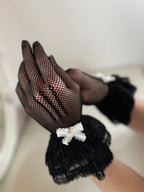 Abendhandschuhe – Elegante Spitzenhandschuhe mit feinen Perlen