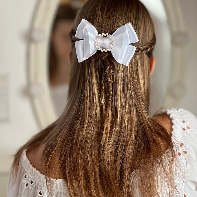Haarschmuck Kommunion, Haarschleife Kommunion aus Satin und Perlenring