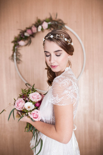 Perlen Stirnband – Vintage Haarband in Gold & Ivory für Bräute