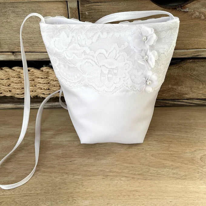 Kommuniontasche weiß mit Spitze, Blumen und Perlen verziert