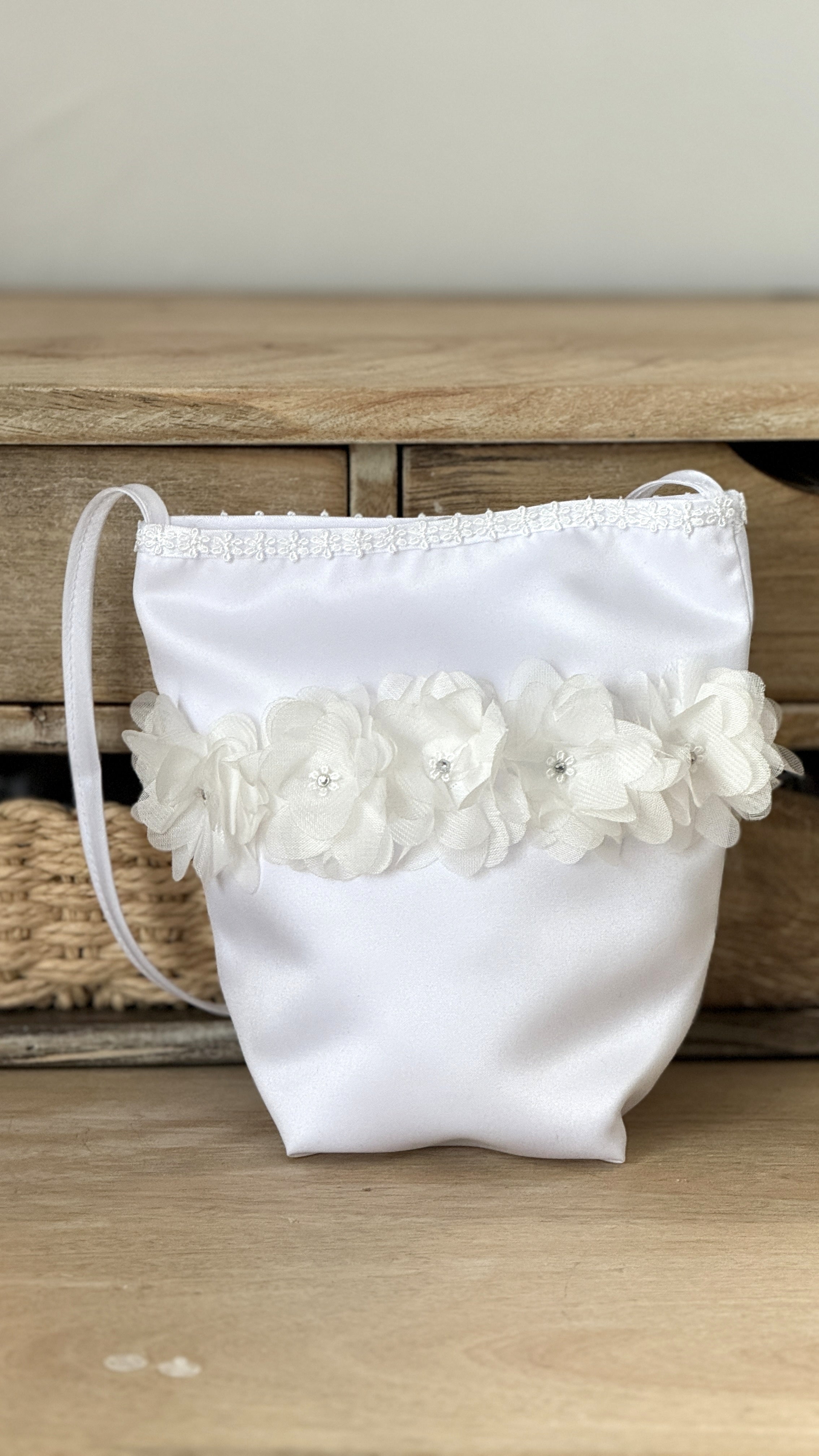 Kommunion Tasche – Satin mit Blumen & Strass für elegante Mädchen