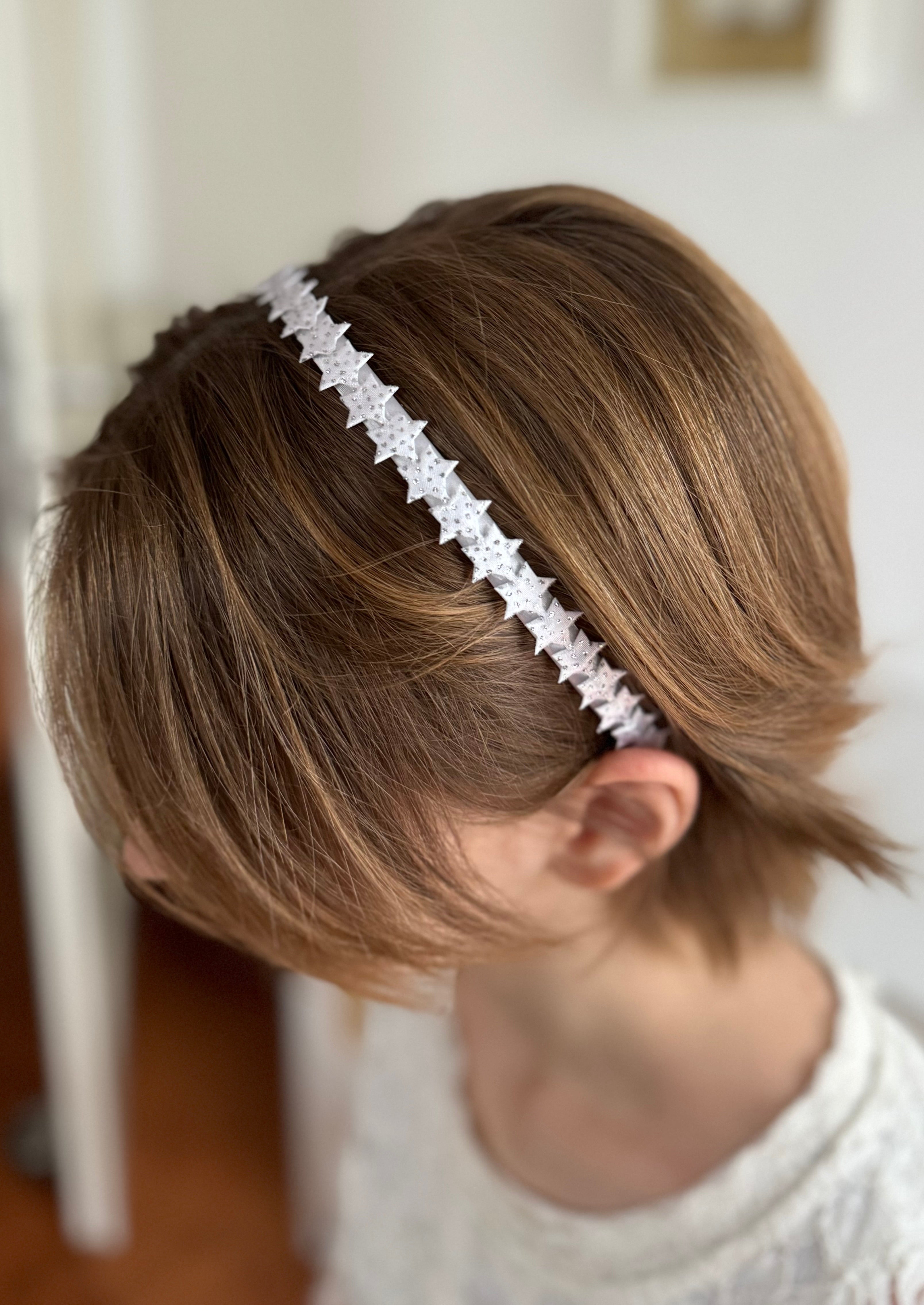 Glitzer Haarreif Kommunion – Sterne in Weiß & Silberglitzer