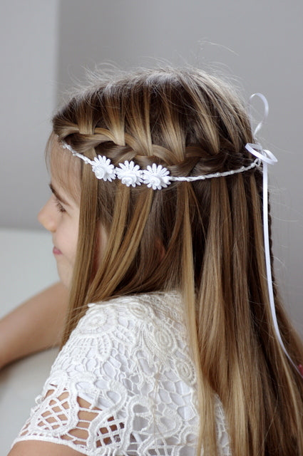 Dutt Haarband – Kommunion Haarband mit drei Blumen & Perlen