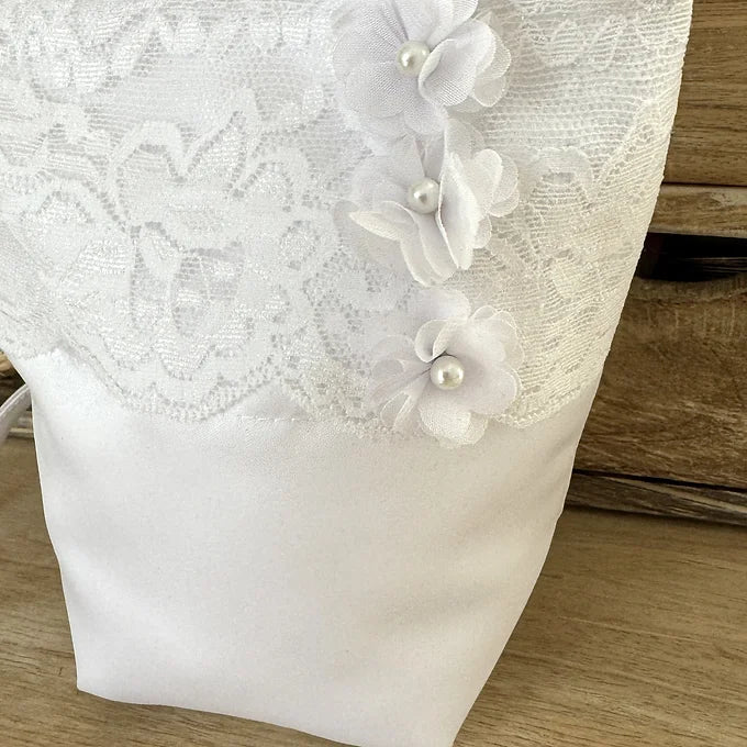 Kommuniontasche weiß mit Spitze, Blumen und Perlen verziert