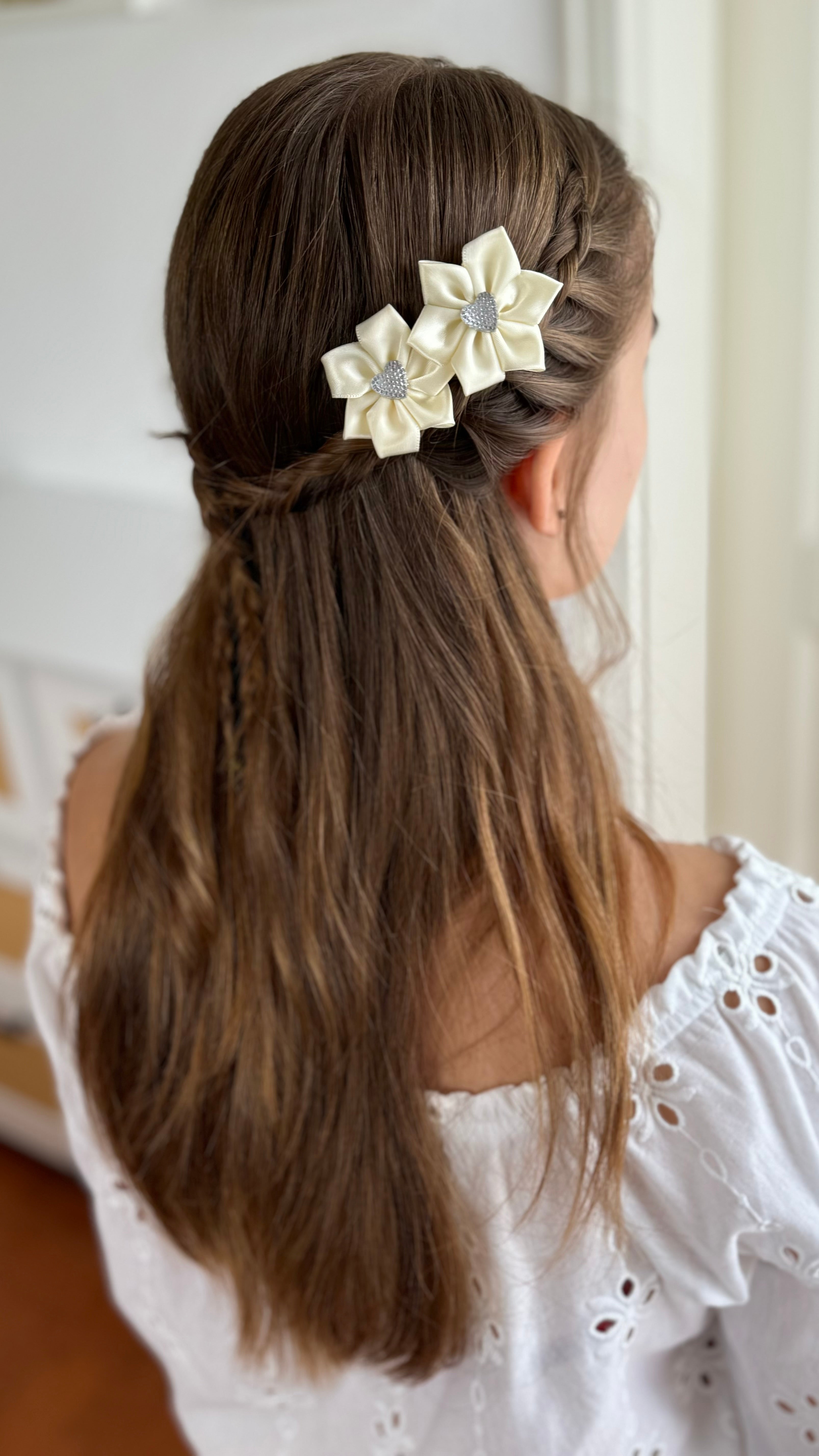 Haarschmuck Kommunion – Edle Haarklammer in Weiß oder Ivory