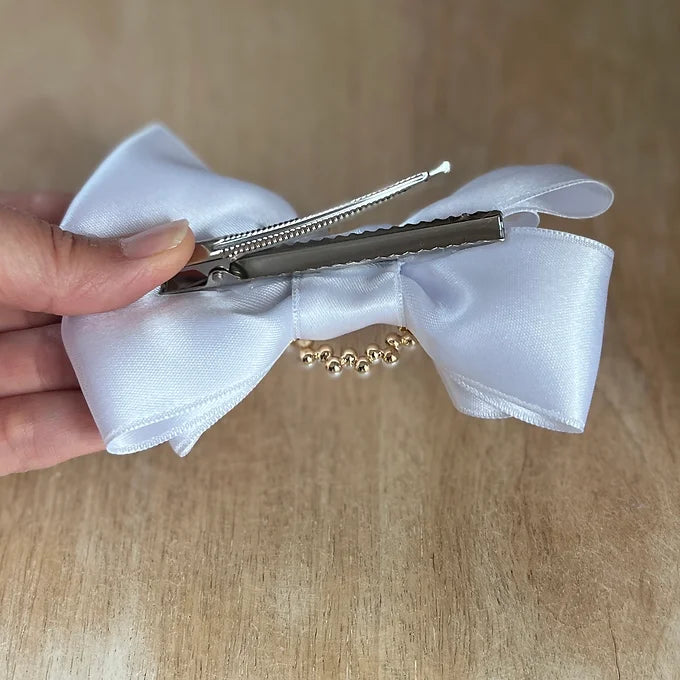 Haarschmuck Kommunion, Haarschleife Kommunion aus Satin und Perlenring