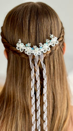 Haarkamm Kommunion – Zarte Blüten & weißes Organza-Band