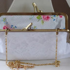 Brauttasche Clutch mit Spitze – Hochzeitstasche in Weiß/Ivory mit gold Ramen