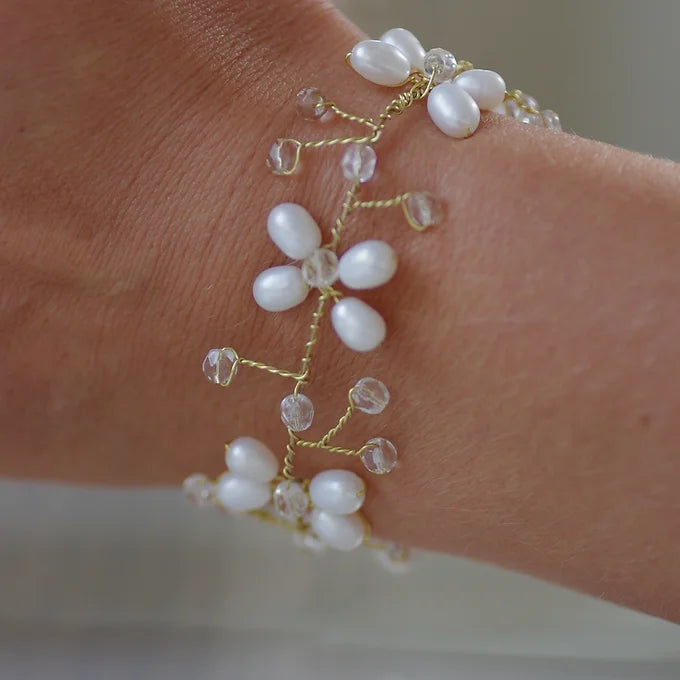 Armband Braut, Edles Armband aus Süßwasser- und Glasschliffperlen