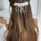 Kommunion Haarschmuck mit zarte Blumen und zarten Perlen-Bändern
