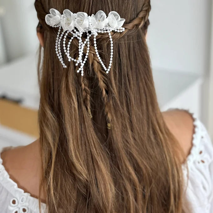 Kommunion Haarschmuck mit zarte Blumen und zarten Perlen-Bändern
