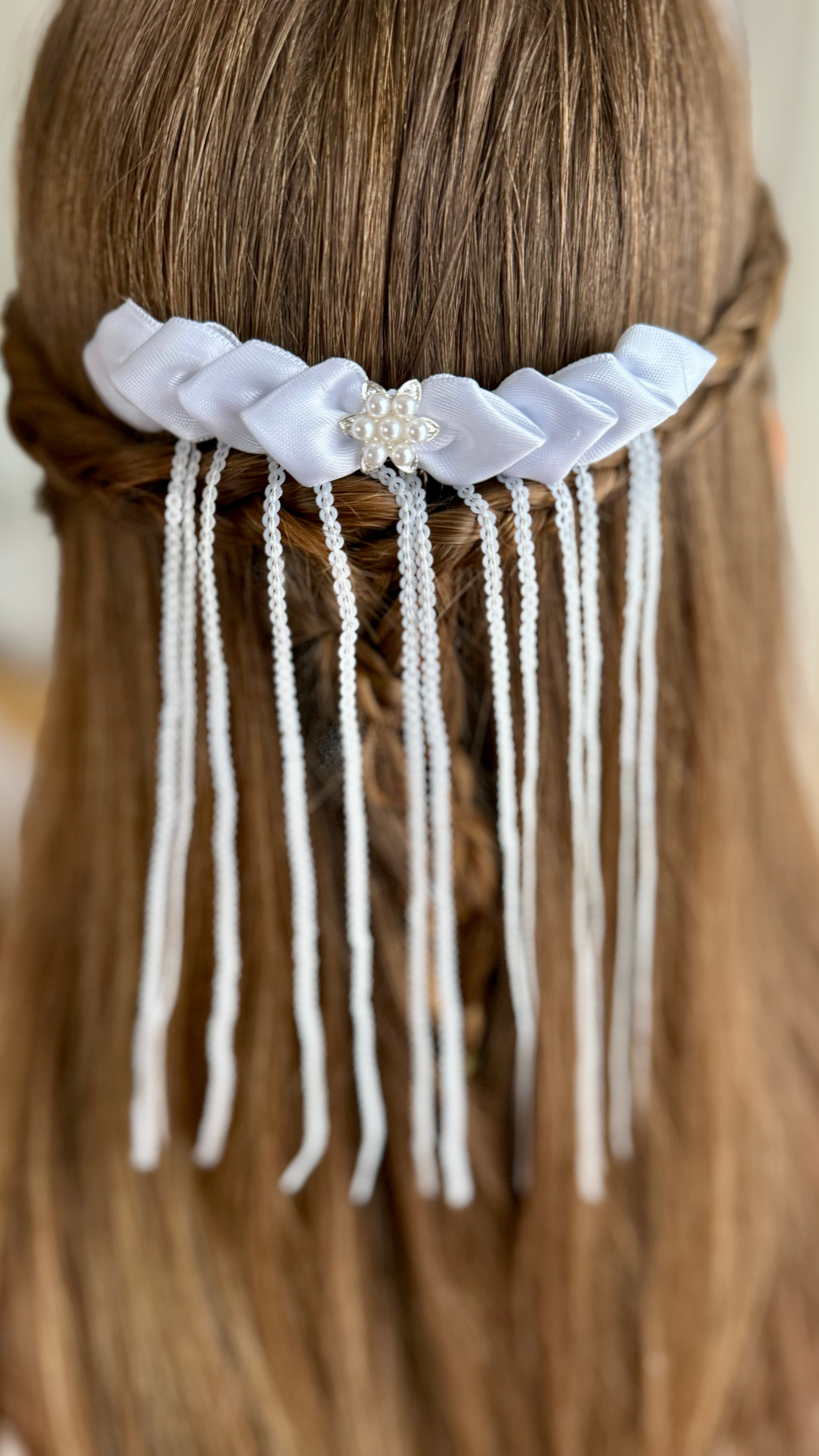 Mädchen Haarschmuck Kommunion – Satinblätter & Pailletten-Fransen