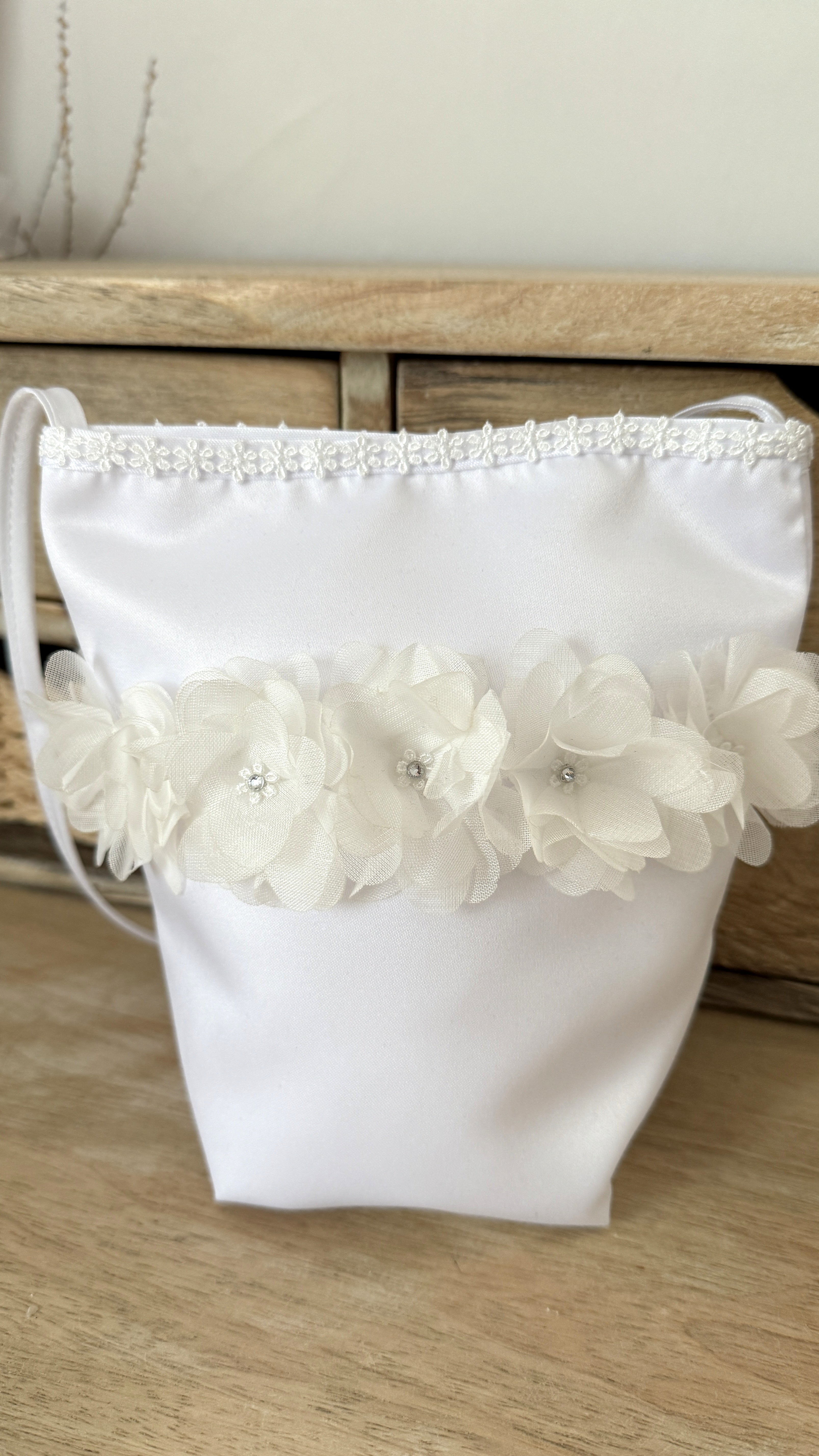Kommunion Tasche – Satin mit Blumen & Strass für elegante Mädchen