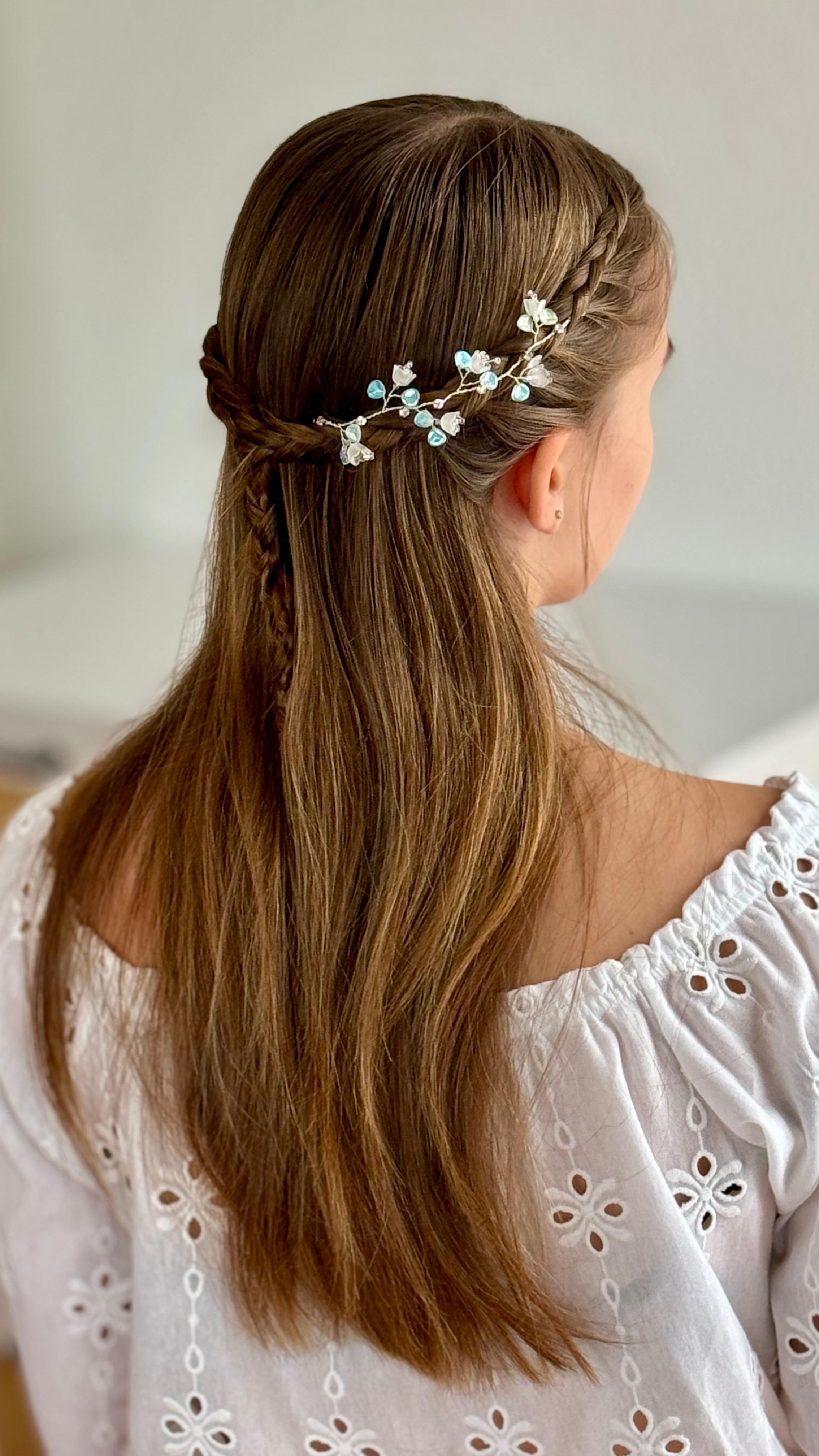 Haarranke Mädchen Kommunion – Glockenblumen & funkelnde Blätter