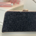 Schwarze elegante Clutch Tasche – Abendtasche mit goldener Kette für Damen