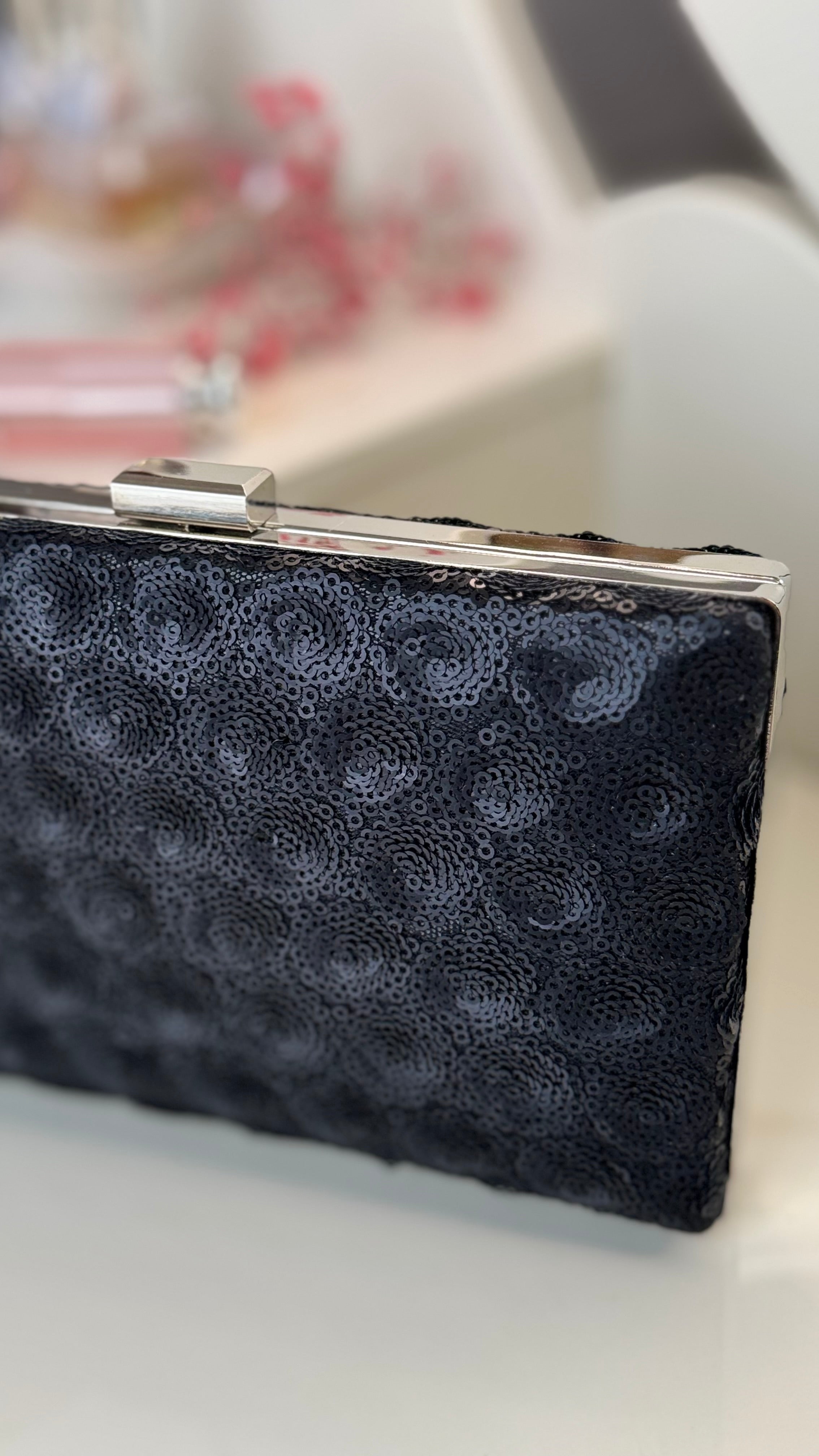 Pailletten Clutch – Elegante schwarze Abendtasche für Gala & Events