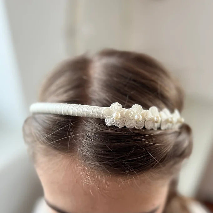 Kommunion Haarschmuck, Haarreif Kommunion mit Blumen und Perlen in ivory oder weiß