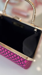 Clutch Muster – Schwarz/Pink Abendtasche mit Kette & Henkel