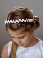 Blumen Stirnband – Kommunion Haarband mit handgefertigten Blumen & Perlen