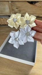 Haarschmuck Kommunion – Edle Haarklammer in Weiß oder Ivory