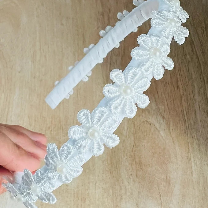 Haarschmuck Kommunion,Haarreif Kommunion,Haarreif weiß mit Blumen und Perlen