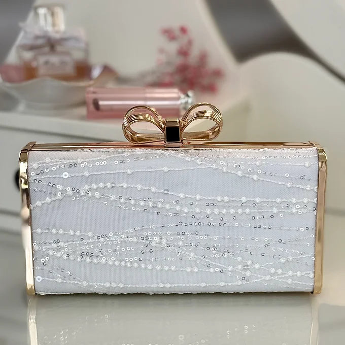 Braut Clutch Spitze Off-White – Hochzeitstasche mit Kette – elegante Brauttasche