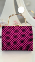 Clutch Muster – Schwarz/Pink Abendtasche mit Kette & Henkel