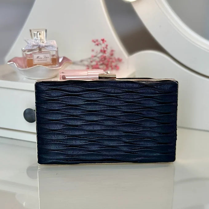 Schwarze Clutch aus Kunstleder, elegante Abendtasche für Damen, perfekt für Gala