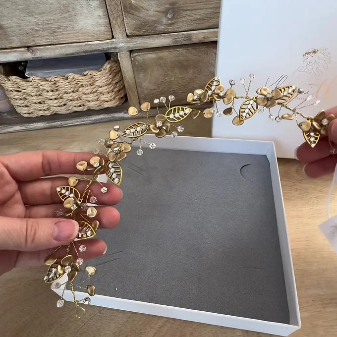 Braut Haarschmuck, Braut Haarranke mit goldenen Blättern und Strasssteinen