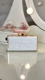 Braut Clutch Spitze Off-White – Elegante Hochzeitstasche mit Kette