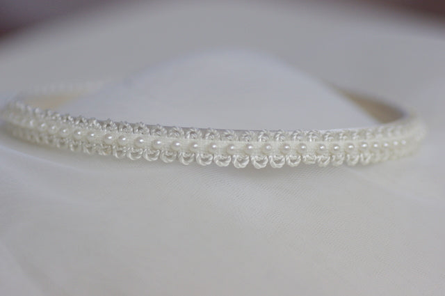 Ivory Haarreif – Eleganter Kommunion Haarschmuck mit Spitze & Perlen