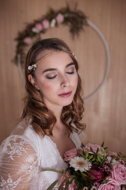 Bridal Stirnband – Vintage Haarband mit Blumen, Bronzeelementen & Swarovski