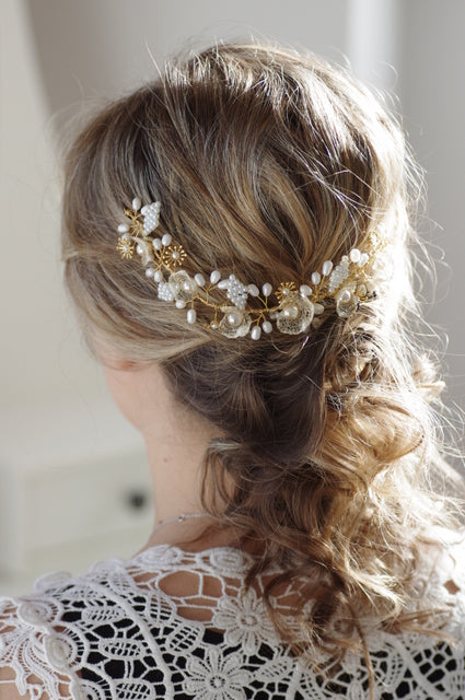 Bridal Haarranke – Gold oder Silber Haarschmuck mit Blumen & Perlen