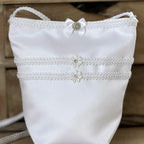 Kommuniontasche weiß mit Schleife, Blumen und Bändern verziert