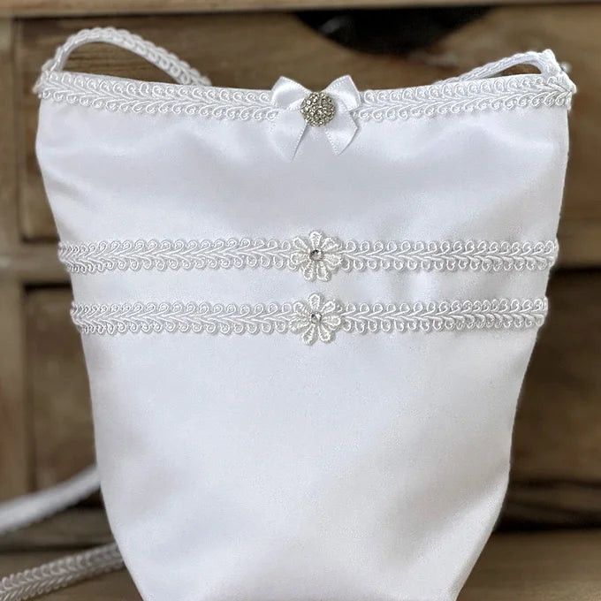 Kommuniontasche weiß mit Schleife, Blumen und Bändern verziert