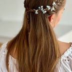 Haarschmuck für Kommunion, Haarranke mit weißen  Perlmuttblumen und Swarowskisteinen