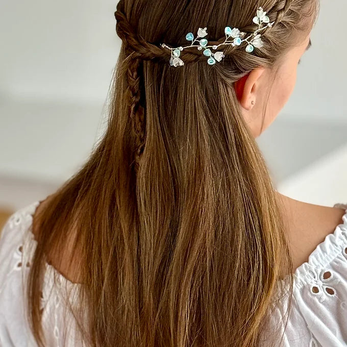 Haarschmuck für Kommunion, Haarranke mit weißen  Perlmuttblumen und Swarowskisteinen