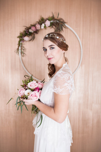 Perlen Stirnband – Vintage Haarband in Gold & Ivory für Bräute