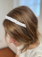 Perlen Haarreif Kommunion – Weiße Borte & elegante Perlenverzierung