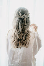 Braut Haarranke – Goldene Blätter & Strasssteine für elegante Bräute