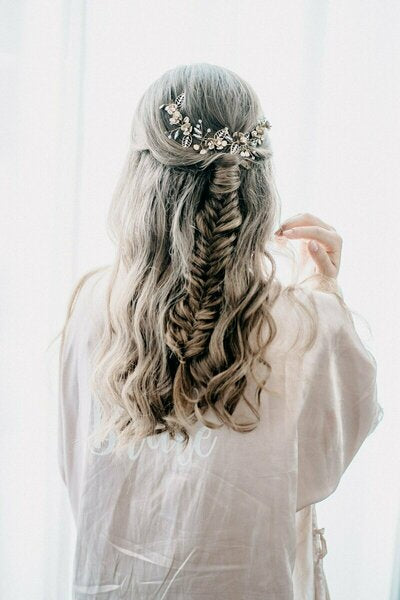 Braut Haarranke – Goldene Blätter & Strasssteine für elegante Bräute