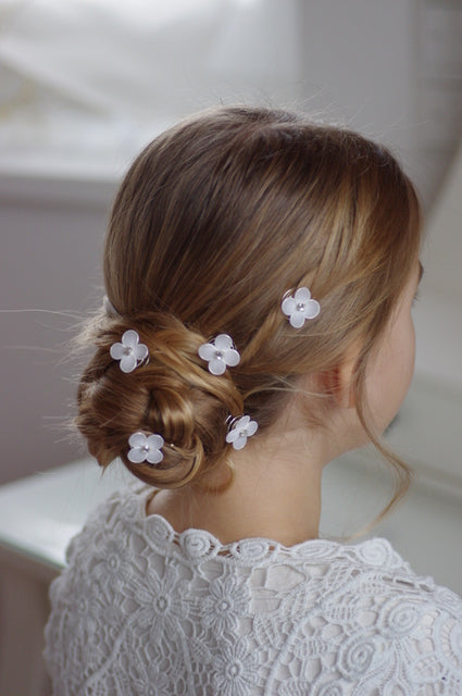 Strass Haarband – Blumen Curlies in Weiß für Kommunion & Hochzeit