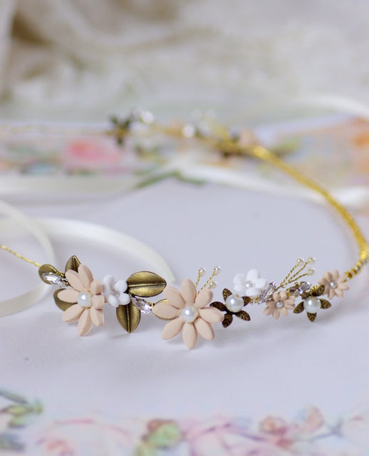 Bridal Stirnband – Vintage Haarband mit Blumen, Bronzeelementen & Swarovski