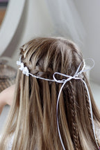Dutt Haarband – Kommunion Haarband mit drei Blumen & Perlen