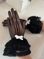 Abendhandschuhe – Elegante Spitzenhandschuhe mit feinen Perlen