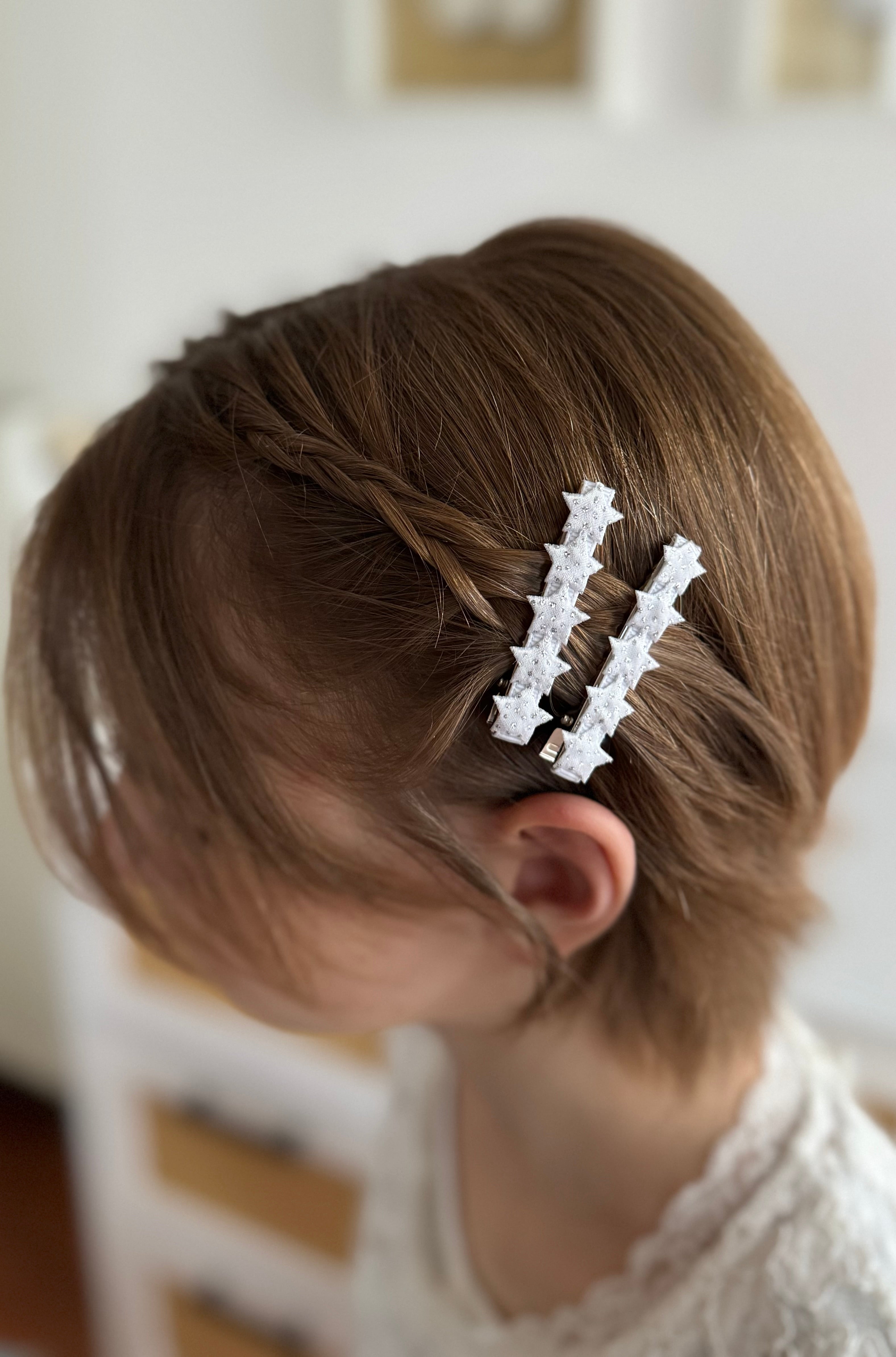 Kinder Haarklammern – Satin Sterne für Mädchen in funkelndem Design