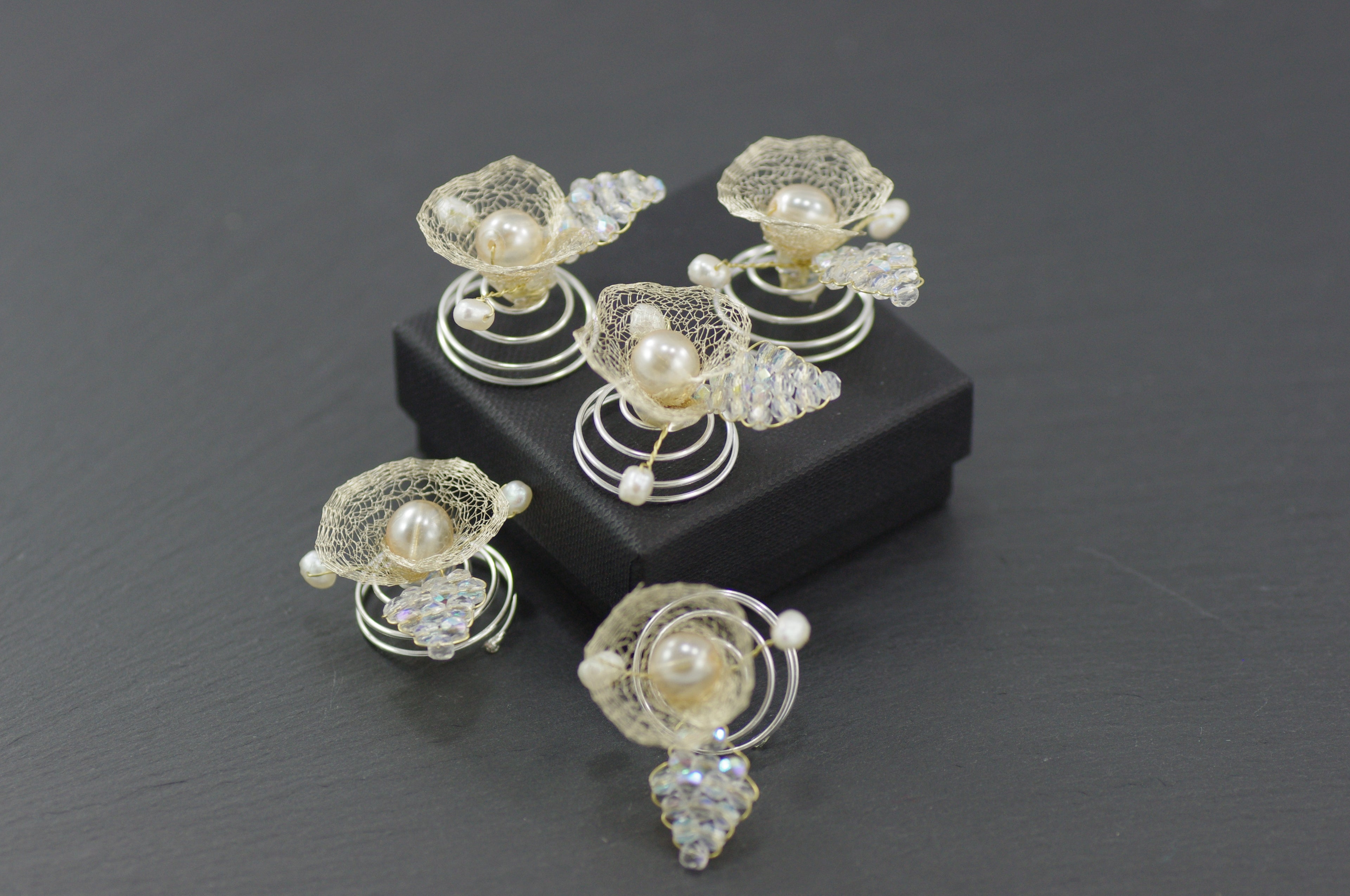 Haarnadeln Gold – Curlies/Haarnadeln mit Perlen in Weiß oder Ivory